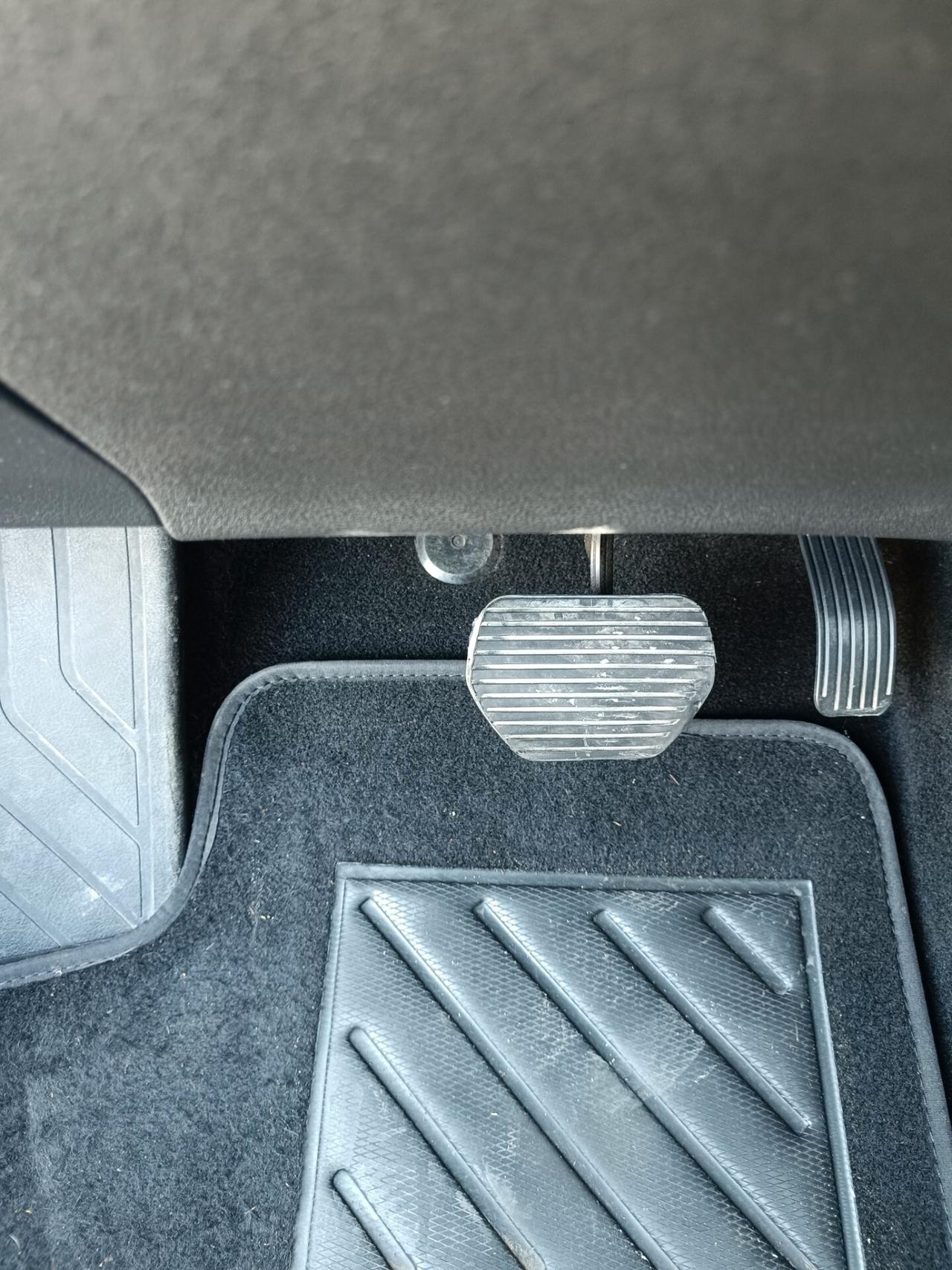 Peugeot 308 1.6 8V e-HDi 112CV Stop&Start robotiz. 5p. Allure