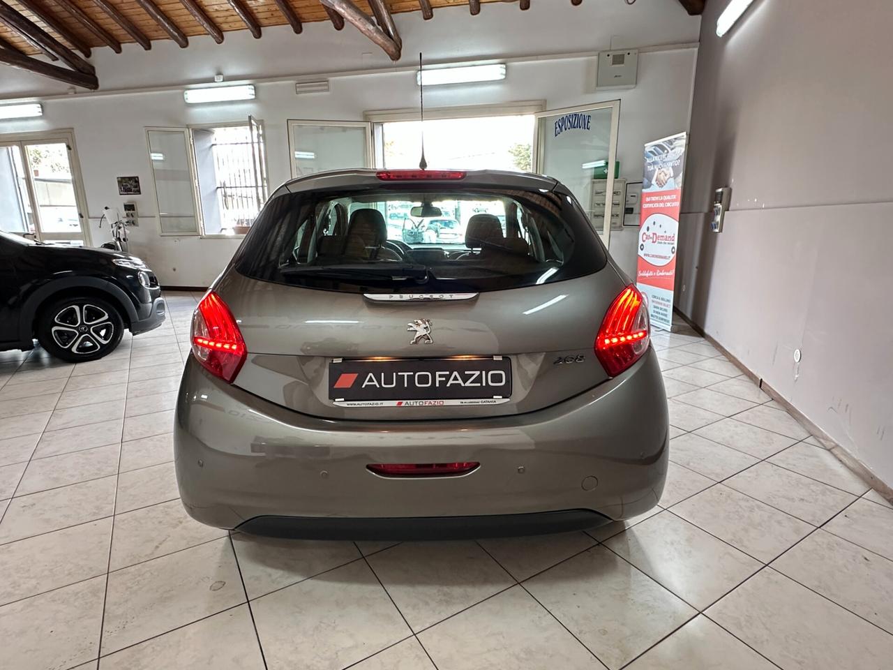 Peugeot 208 1.2 VTi 82 CV 5 porte Allure