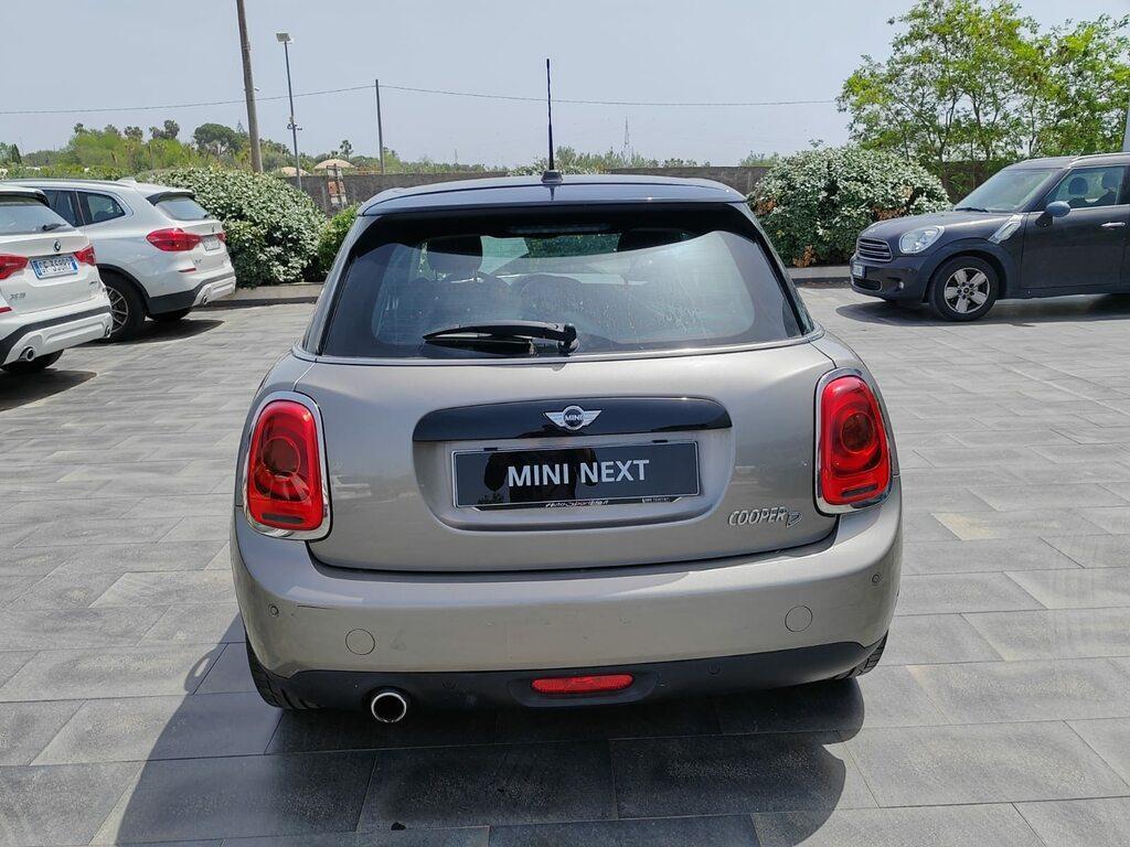 Mini Cooper D 1.5 D Cooper D Boost Auto