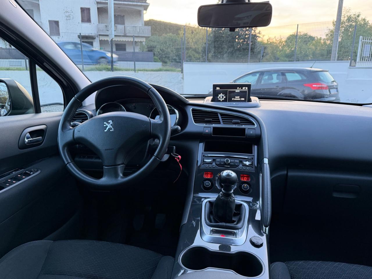 Peugeot 3008 BlueHDi 120 S&S Business