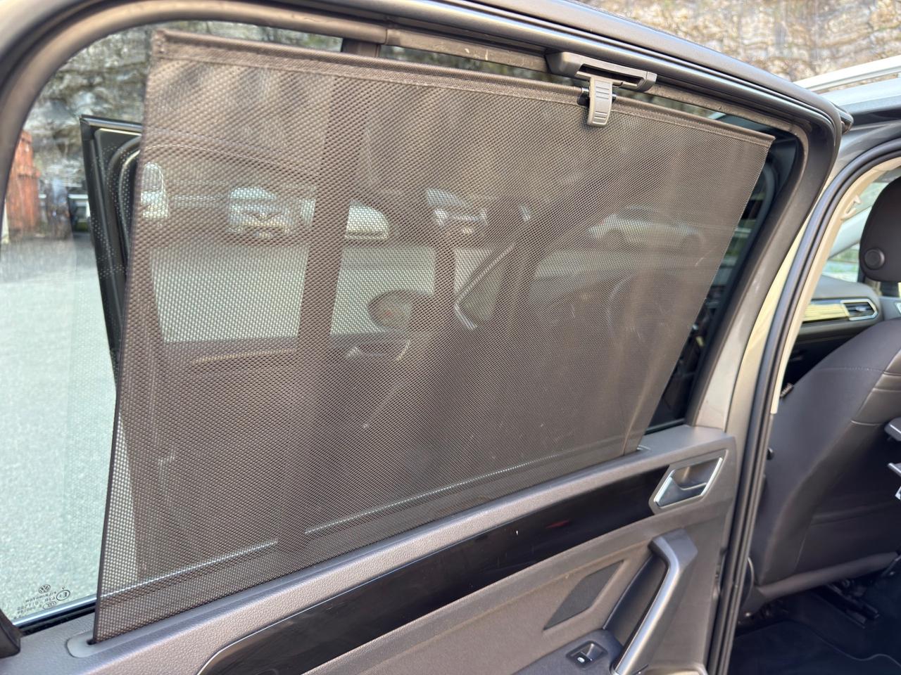 VOLKSWAGEN TOURAN 2.0 TDI 150cv DSG UN PROPRIETARIO