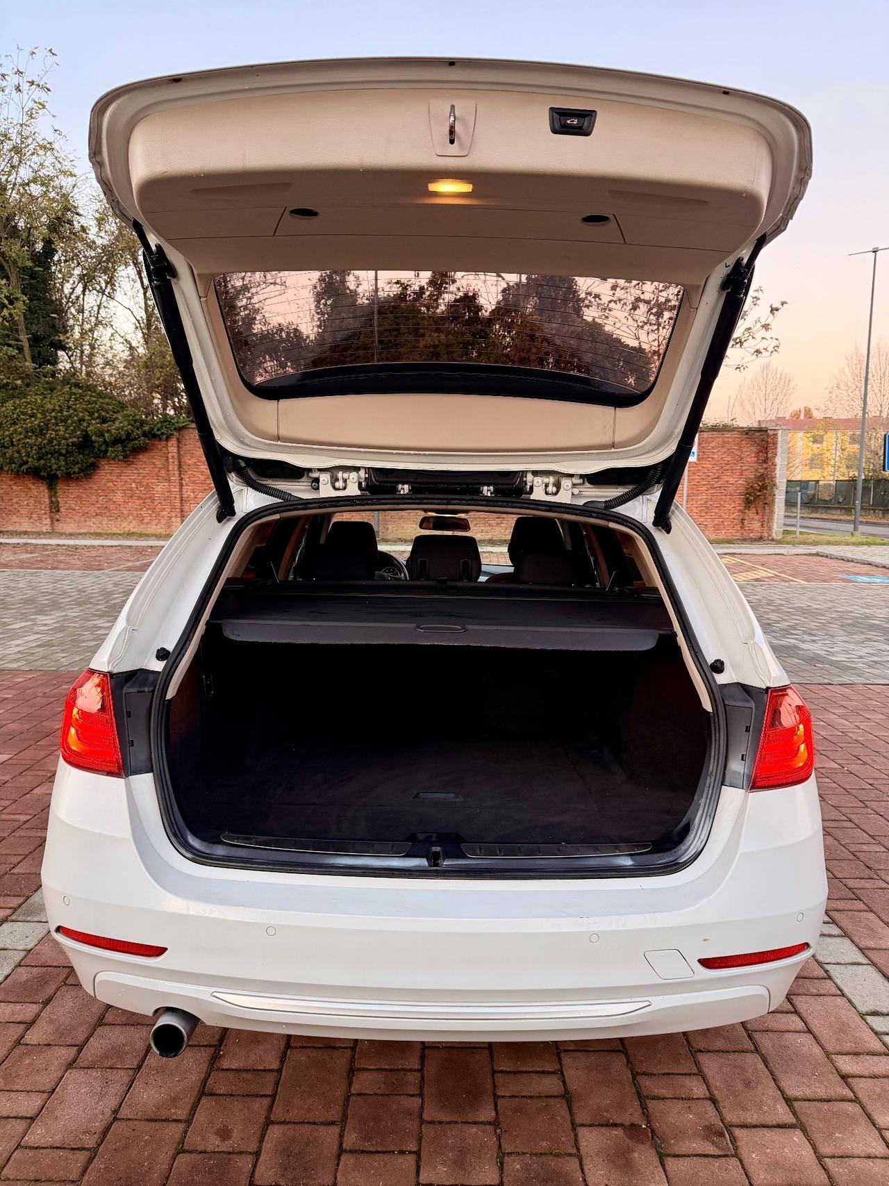 Bmw 318 318d Touring Msport