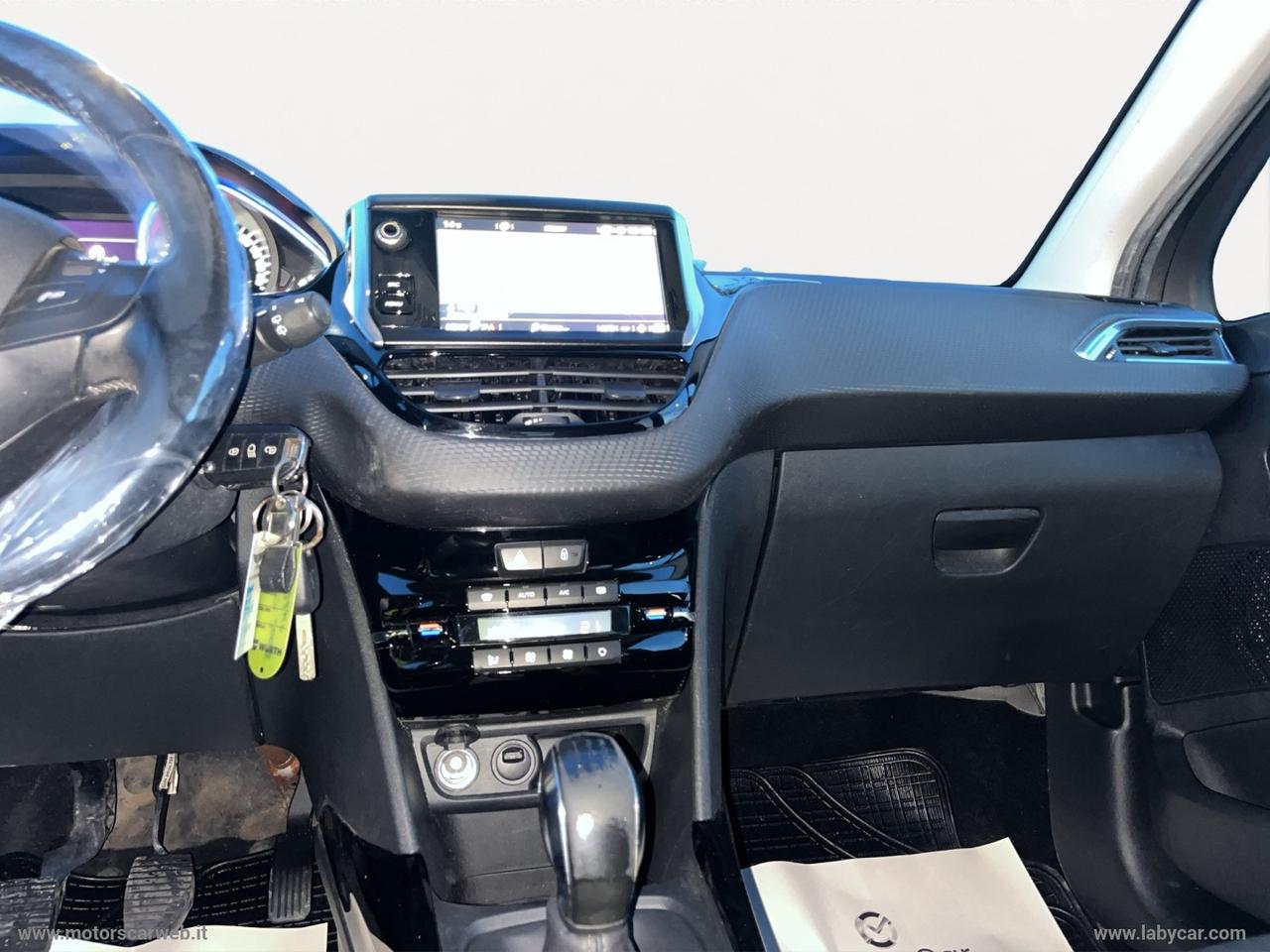 PEUGEOT 2008 PureTech 82 S&S Allure