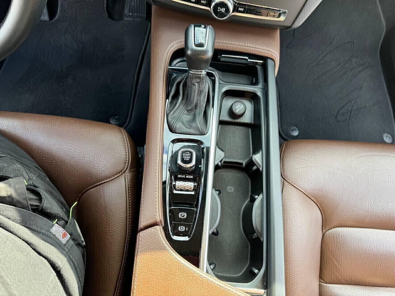 Volvo V90 D4 Momentum Unico Proprietario GUIDA INT