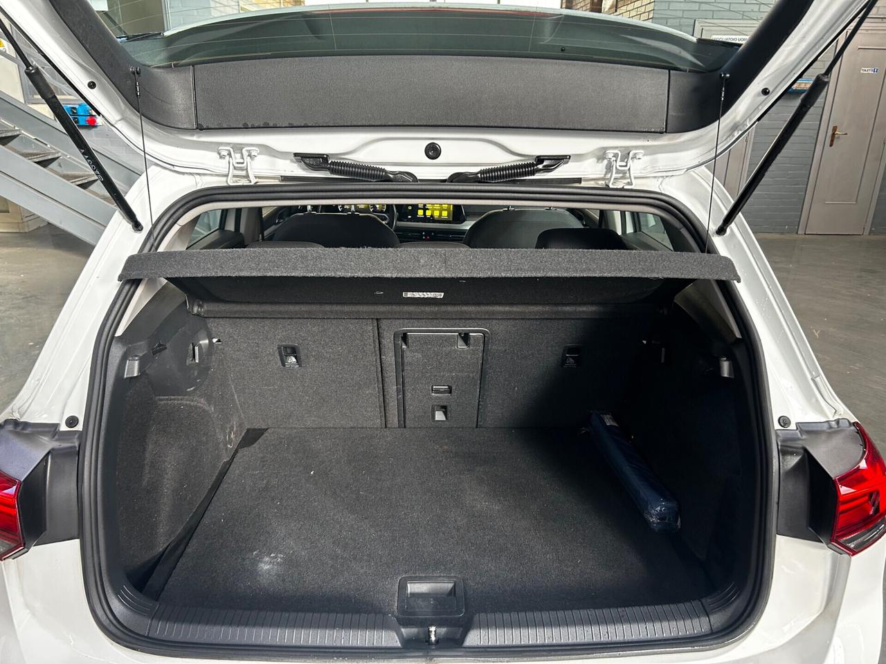 Volkswagen Golf 1.5 TGI DSG Life neopatentati