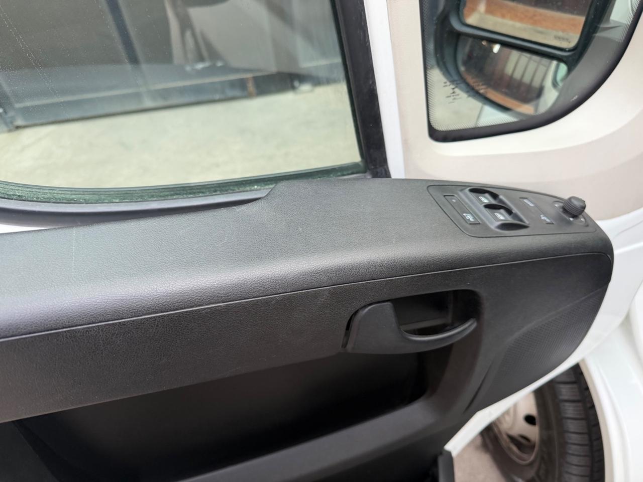 Peugeot Boxer 330 2.2 BlueHDi 140 S&S PM-TM Furgone