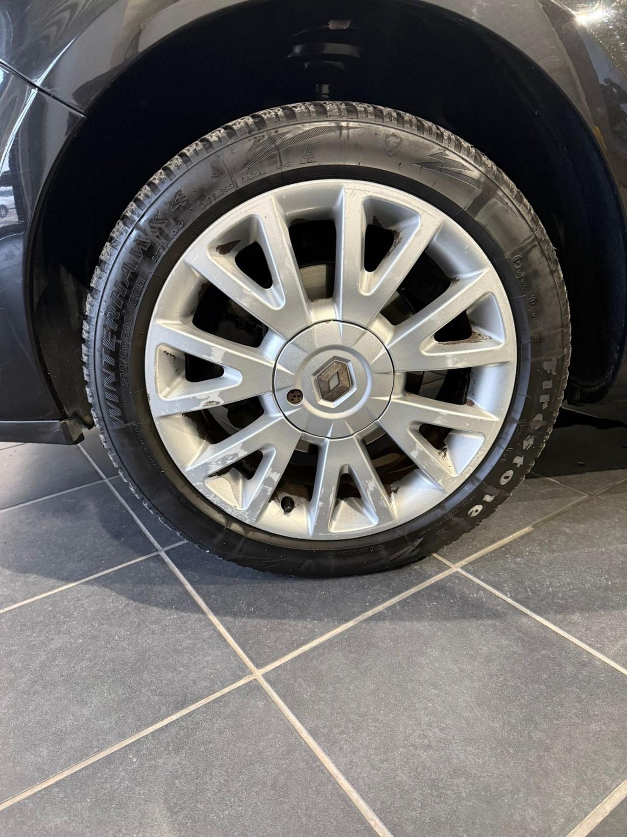 RENAULT CLIO 1.5 -NEOPATENTATI-UNICO PROPRIETARIO