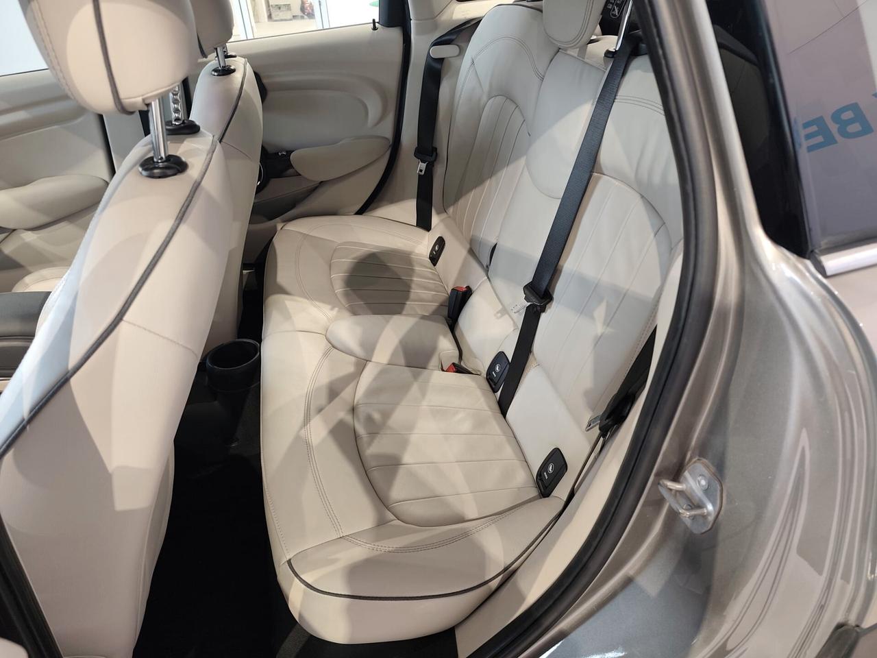 Mini 5 Porte F55 Cooper D 116Cv Aut Hype