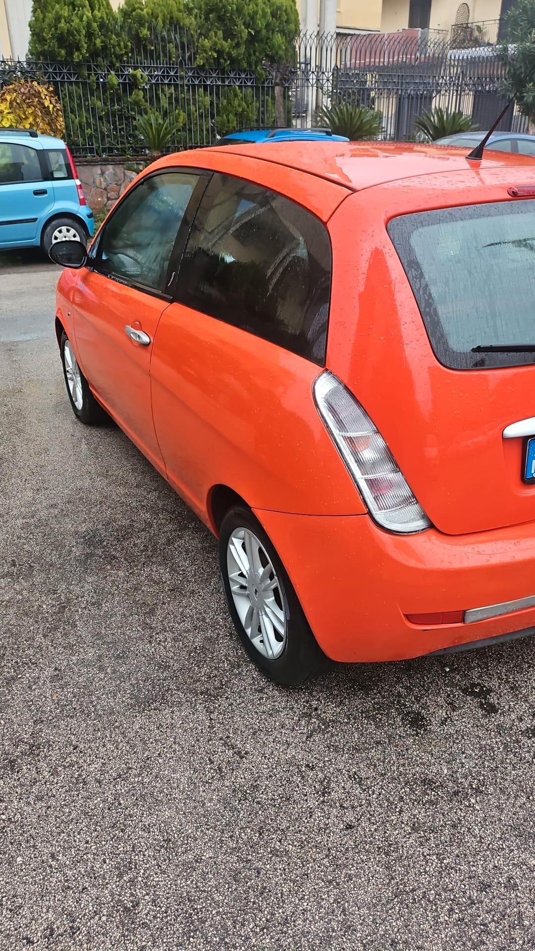 Lancia Ypsilon 1.2 Oro Giallo