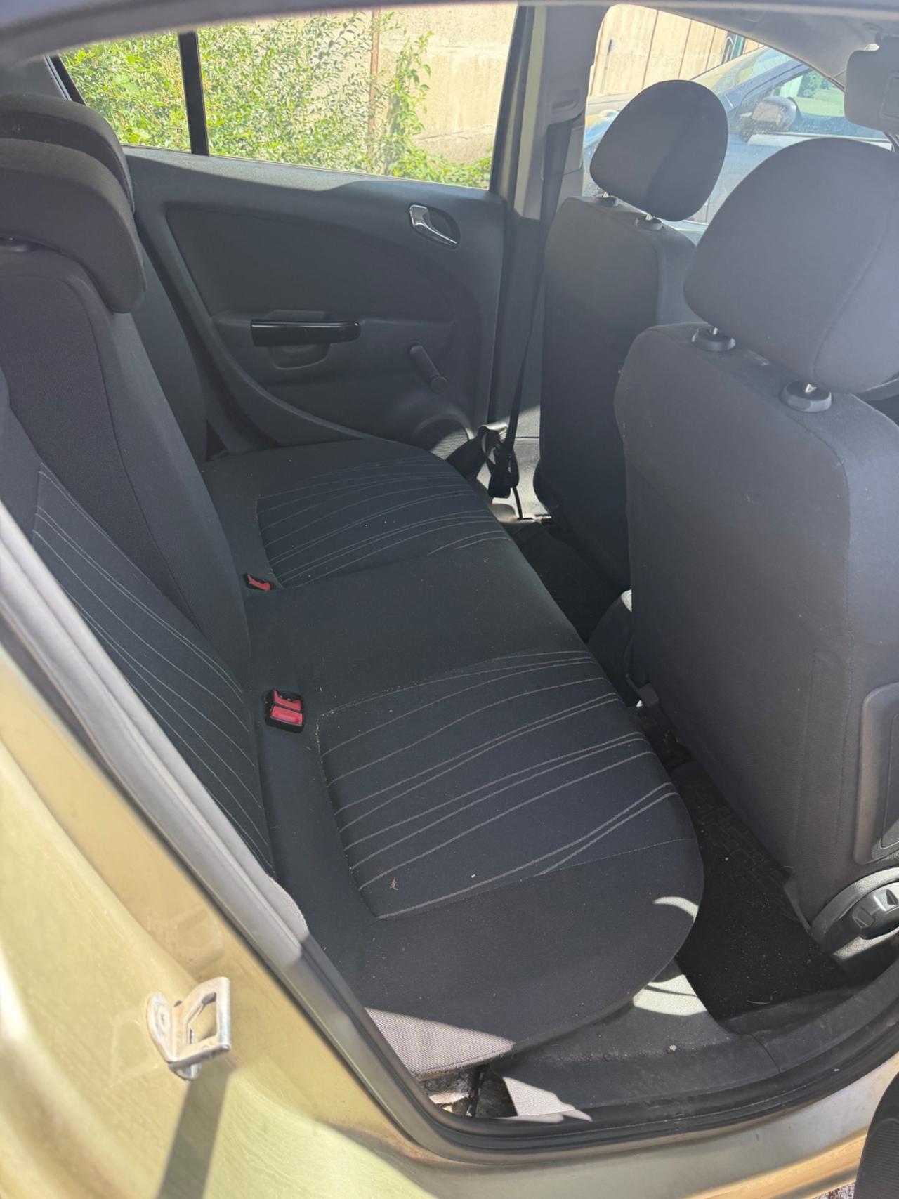 Opel Corsa 1.2 5 porte Cosmo