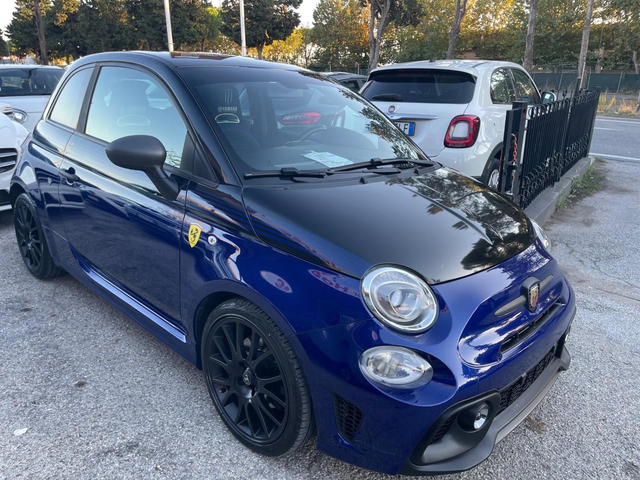 Abarth 595 1.4 Turbo T-Jet 165 CV Monster Energy Yamaha
