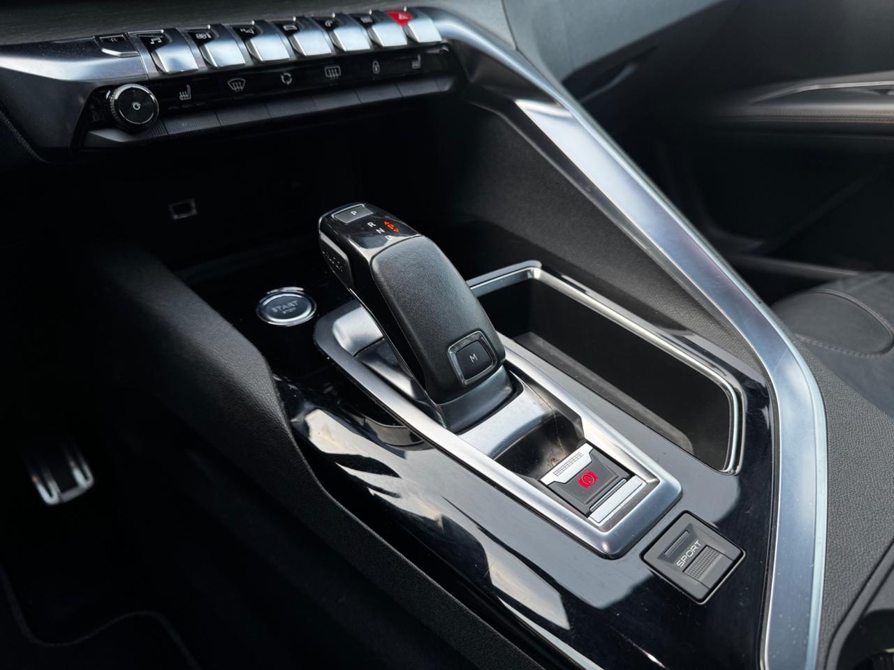 Peugeot 3008 2.0 DIESEL 180 CV GT FULL OPTIONAL