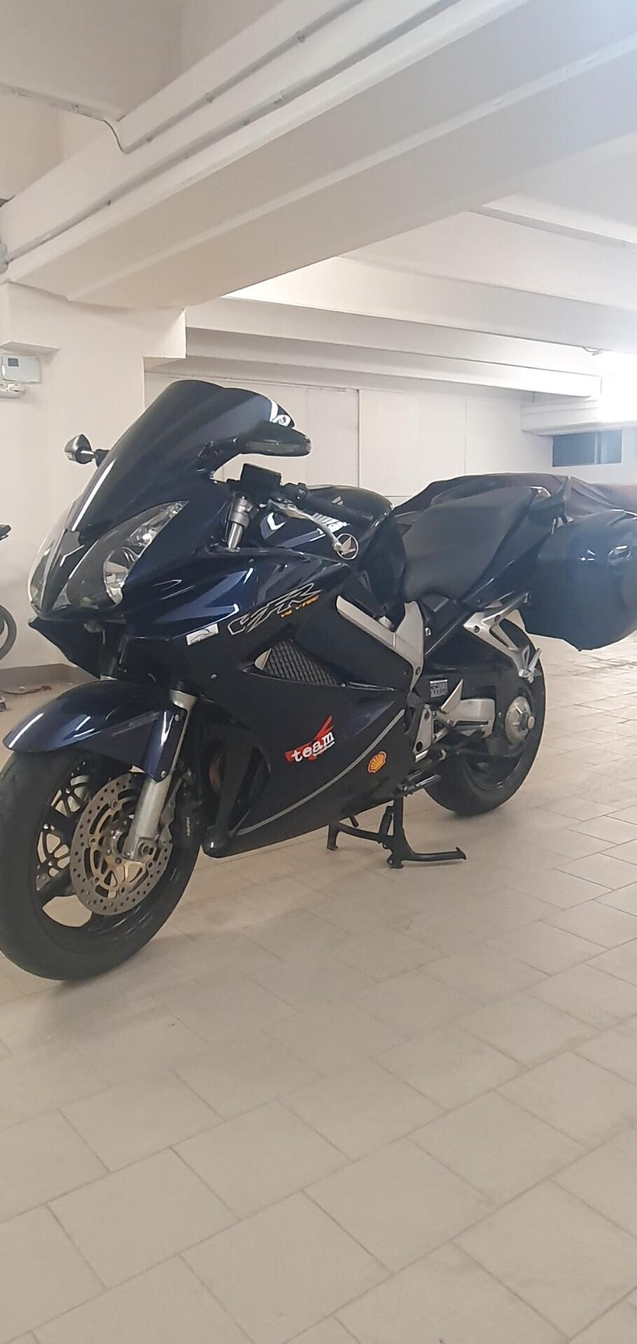 Honda VFR 800 Perfetta - 2002