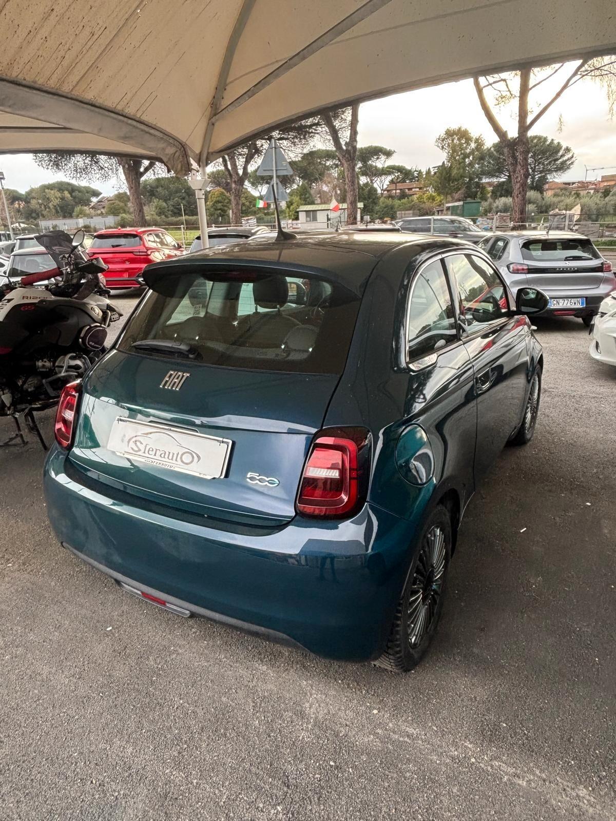 Fiat 500 500e Berlina 42 kWh opening edition