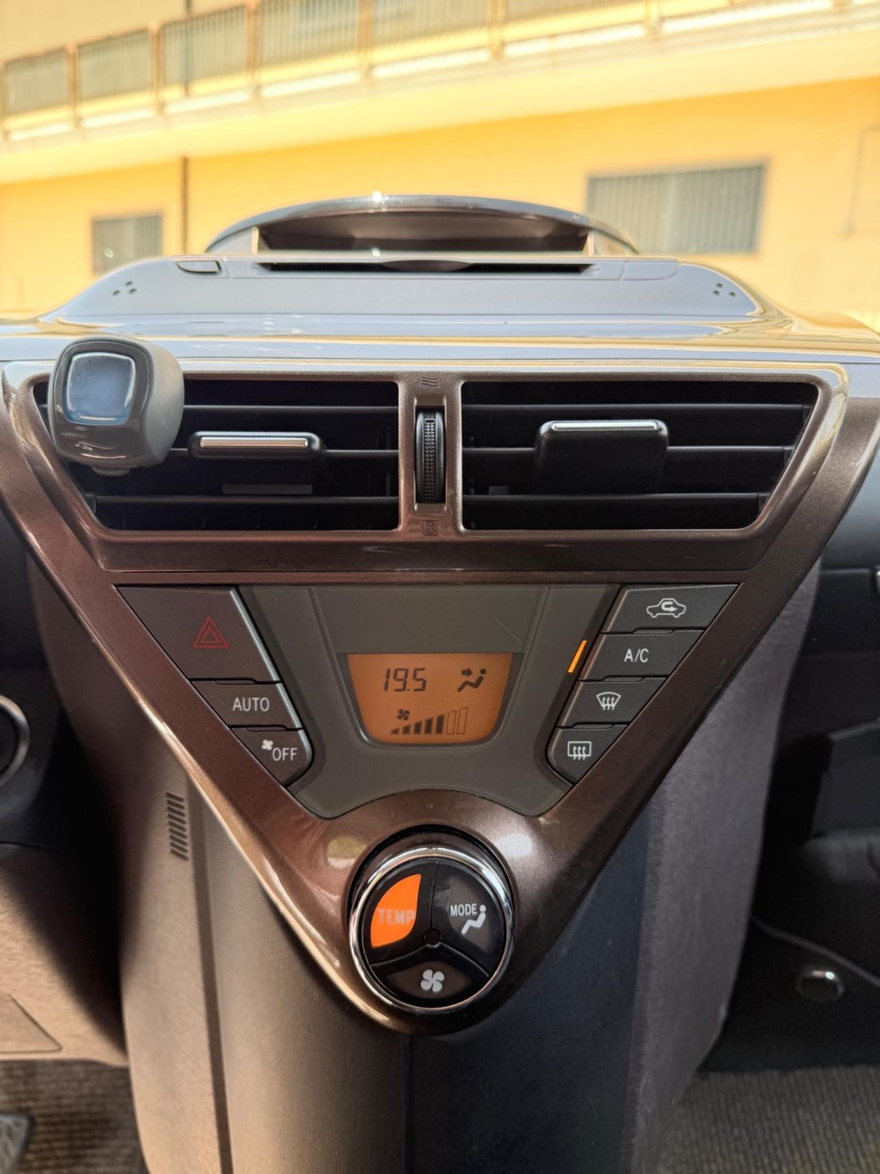 Toyota iQ 1.0 High Collection 4 POSTI BIANCO PERLA