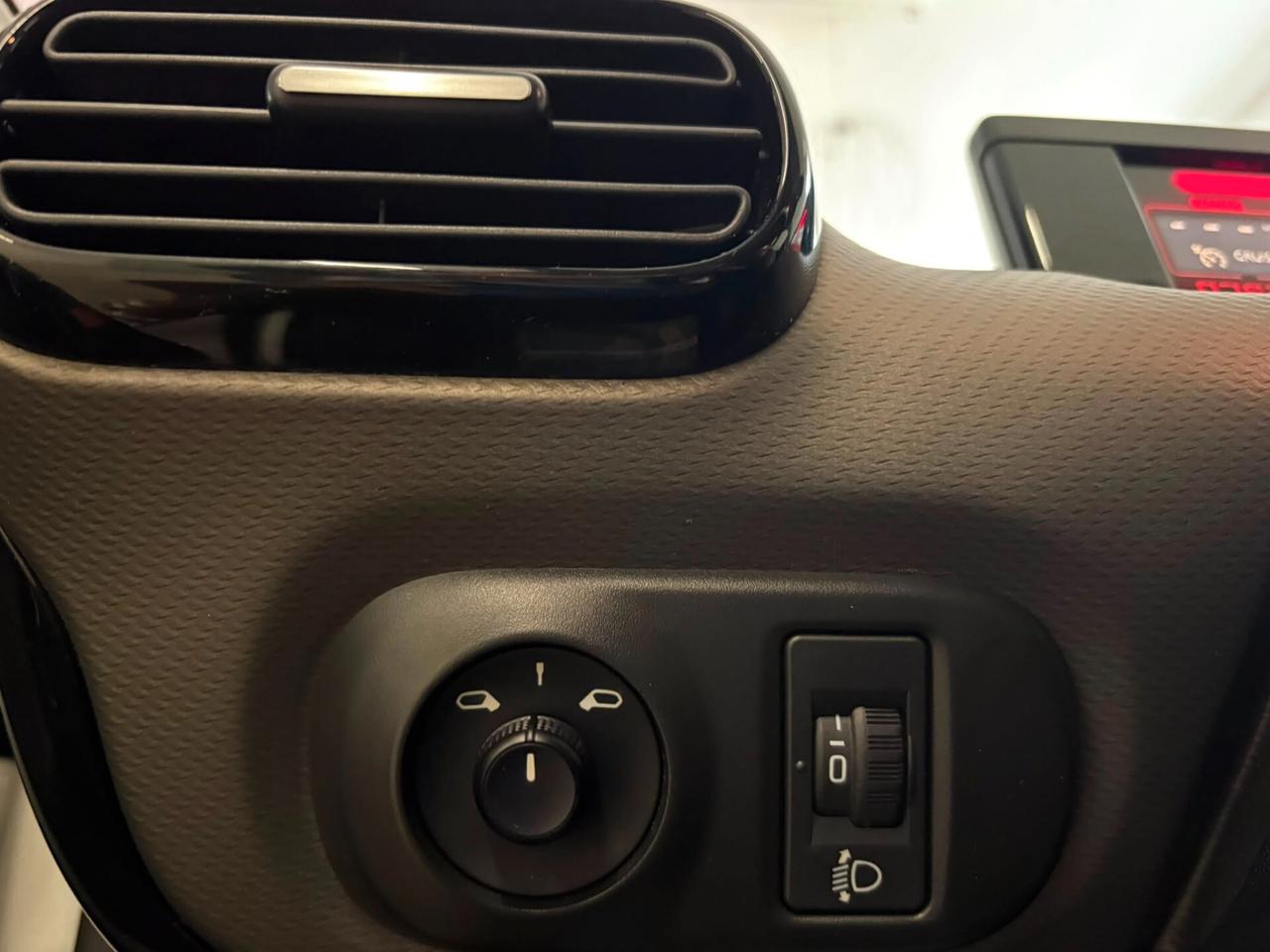 Citroen C4 Cactus 1500cc BlueHDi 100cv Shine
