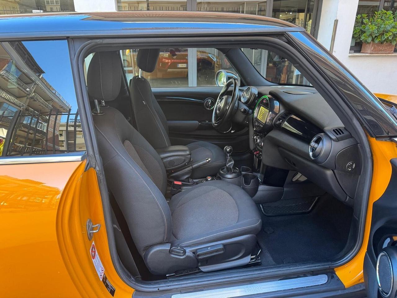 MINI 1.5 Cooper D Business