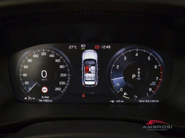 VOLVO XC40 T2 automatico Core
