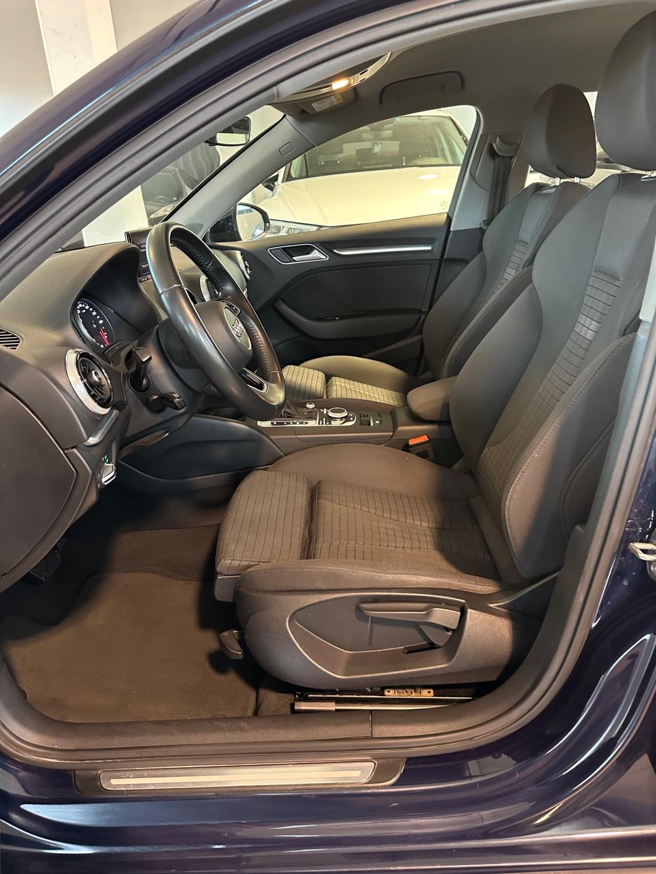 Audi A3 1.6 TDI 116 CV S tronic Sport