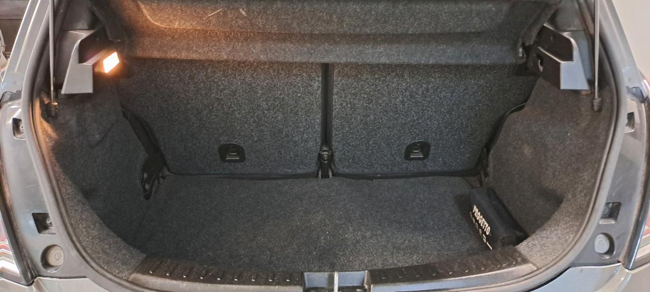 Lancia Ypsilon 1.2 69 CV 5p