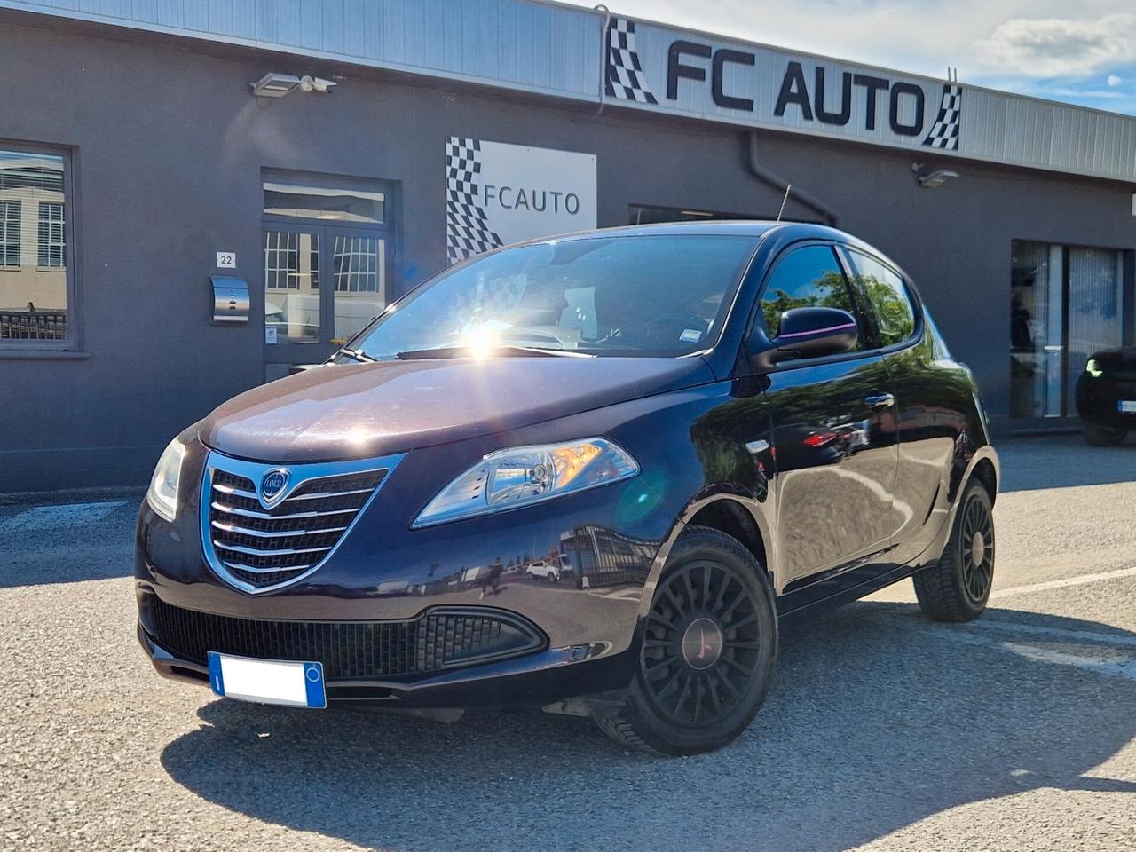 Lancia Ypsilon 1.2 69 CV 5 porte Elefantino