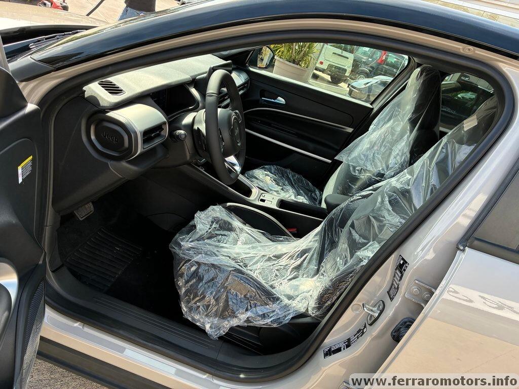 Jeep Avenger 1.2 Turbo 110 CV MHEV Summit bicolor km0