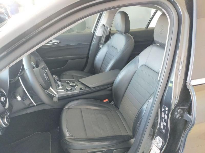 Alfa Romeo Giulia Giulia 2.2 Turbodiesel 180 CV AT8 Super
