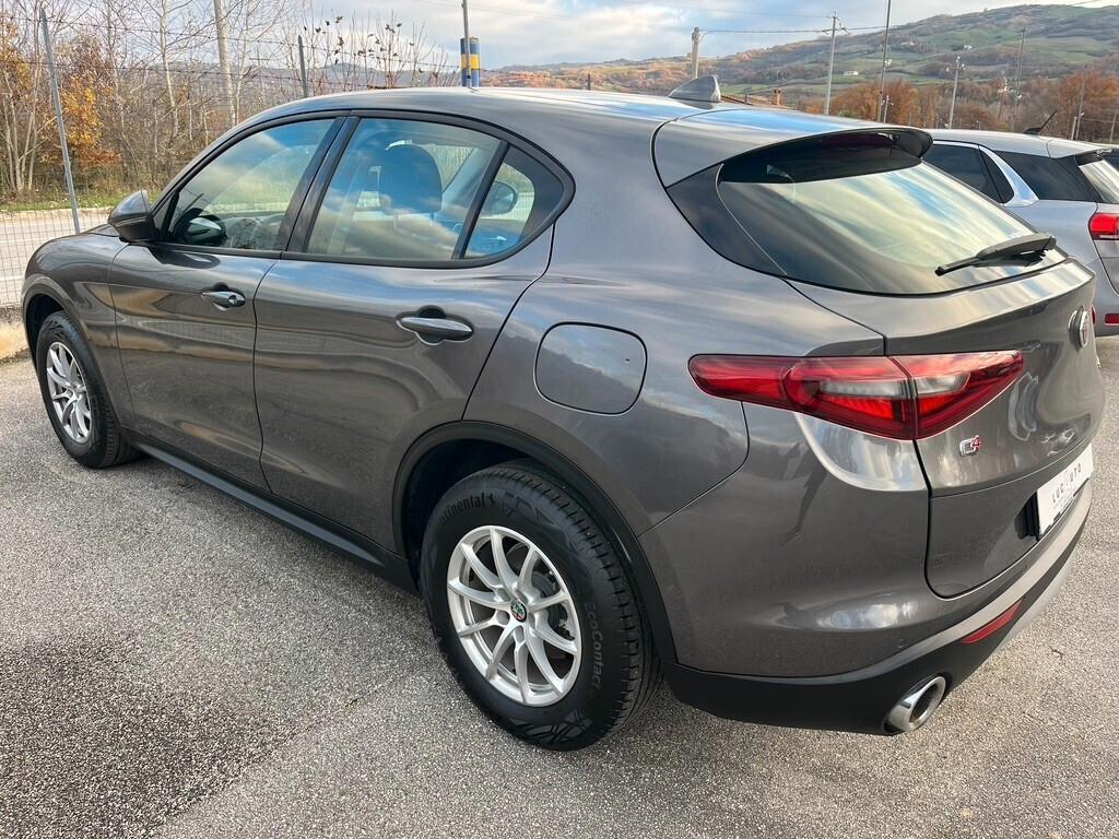 Alfa Romeo Stelvio 2.2 Turbodiesel 210 CV AT8 Q4 Business IVA DETRAIBILE