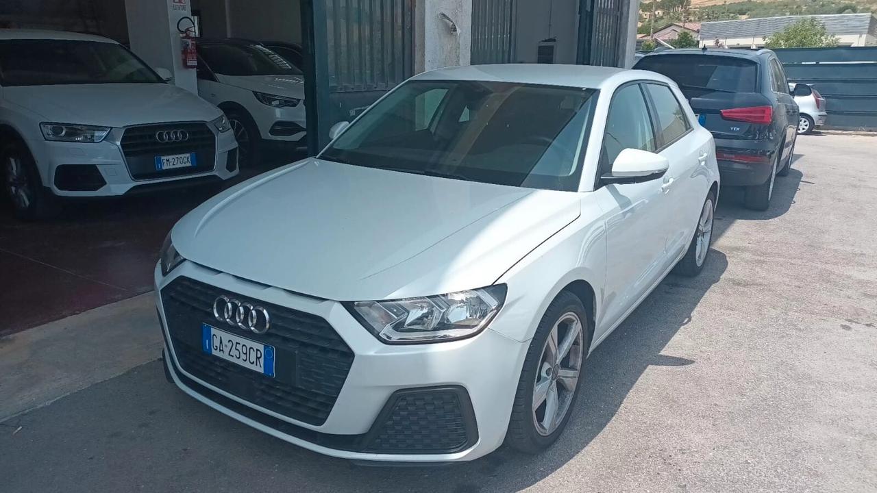 Audi A1 SPB 25 TFSI Identity Black