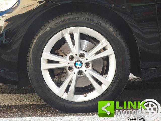 BMW 220 d Active Tourer Advantage