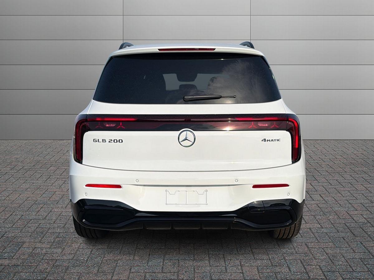 Mercedes-Benz GLB 200 4MATIC