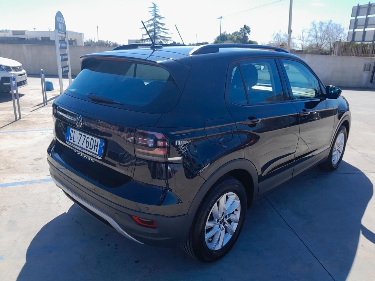 VOLKSWAGEN T-CROSS STYLE 1.0 BENZINA 95CV NEOPATENTATI