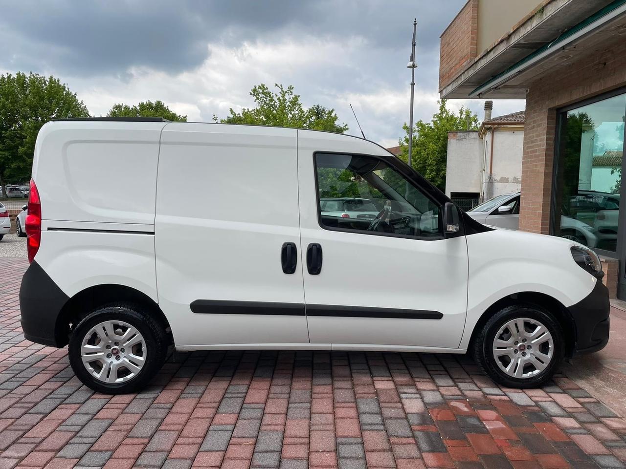 Fiat Doblo 1.6 MULTIJET LOUNGE