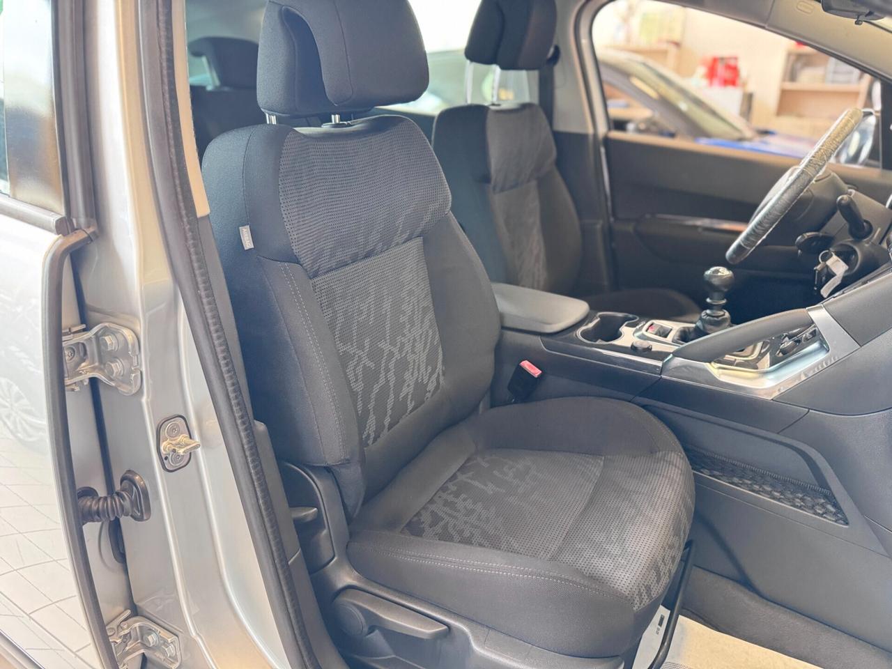 Peugeot 3008 1.6 HDi 112CV Tecno