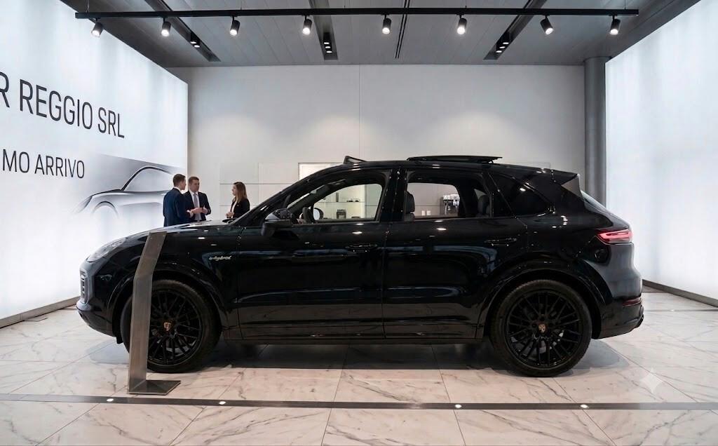 Porsche Cayenne 3.0 V6 462CV TOT E-Hybrid Platinum Edition 12/2022 UFFICIALE