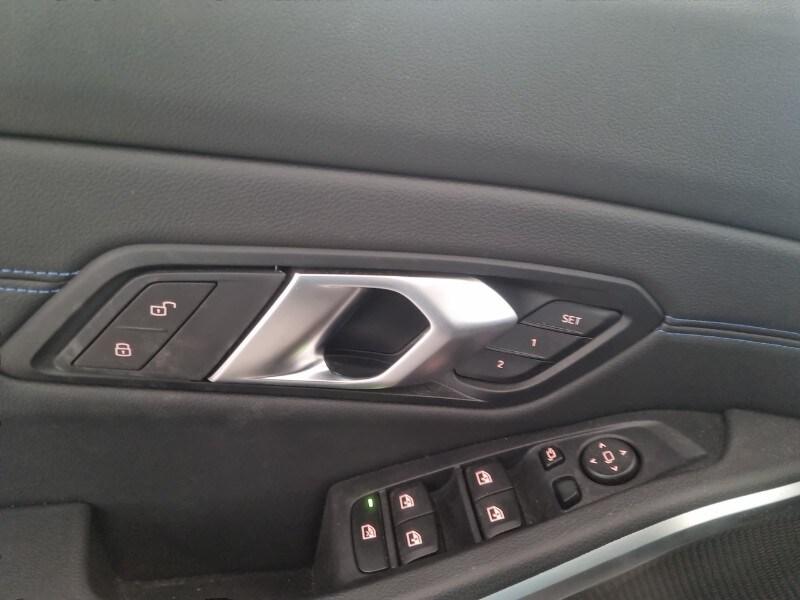 BMW Serie3(G20/21/80/81 330d 48V xDrive Touring...