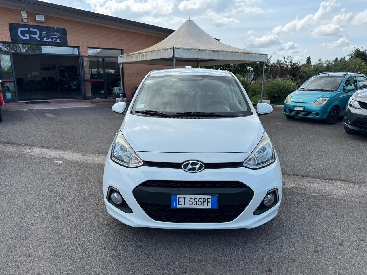 Hyundai i10 1.0 MPI BENZ 65CV 5P NEOPATENT 2014