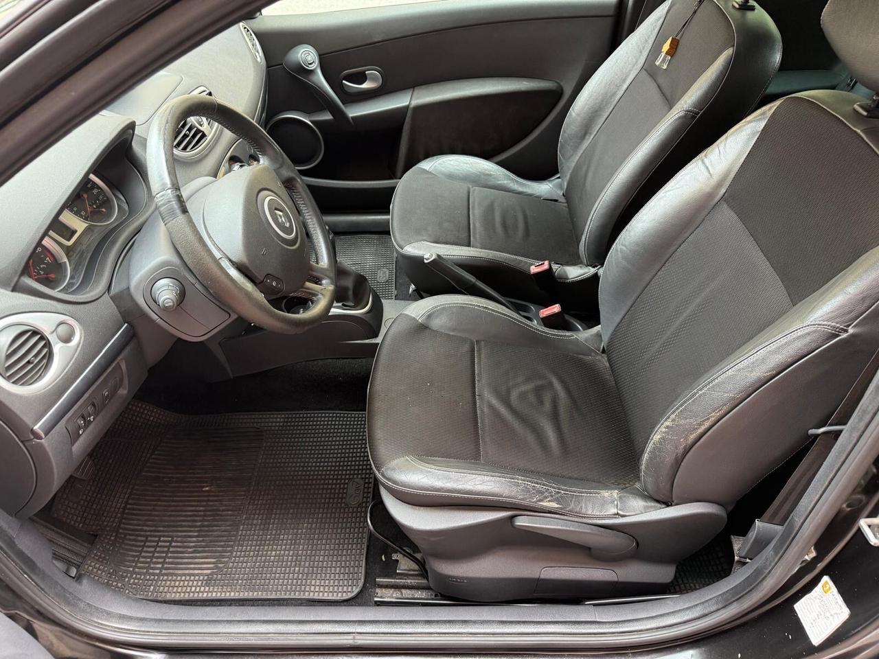 Renault Clio 1.2 16V 5 porte Le Iene