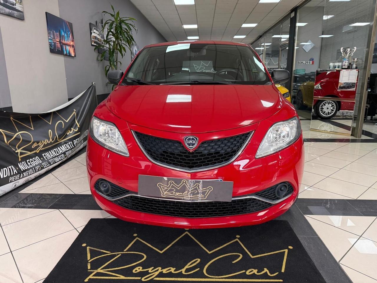 Lancia Ypsilon 1.2 69 CV 5 porte Silver