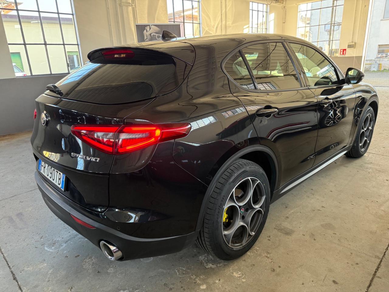 Alfa Romeo Stelvio 2.2 Turbodiesel 150 CV AT8 RWD Super