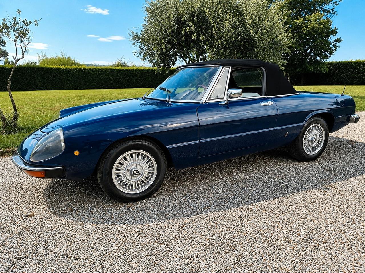 Alfa Romeo Spider Duetto 2000 Blu Interni Beige 1974