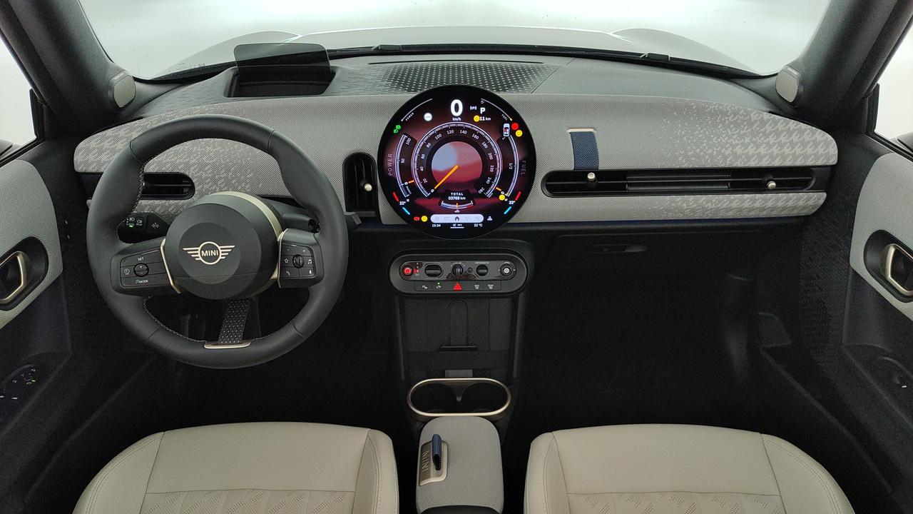 MINI Mini Cooper Cabrio F67 - Mini Cooper Cabrio 2.0 S Favoured auto