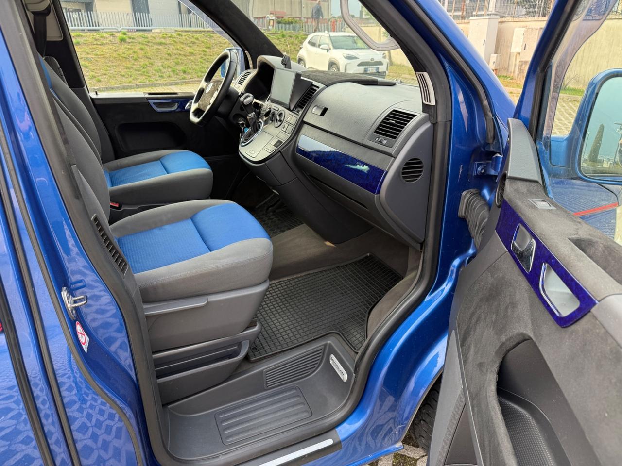 Multivan 2.5 TDI/174CV !!! MOTORE NUOVO !!! 7 posti Autom