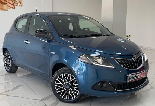 Lancia Ypsilon 1.0 FireFly 5 porte S&S Hybrid Platino 4.500km