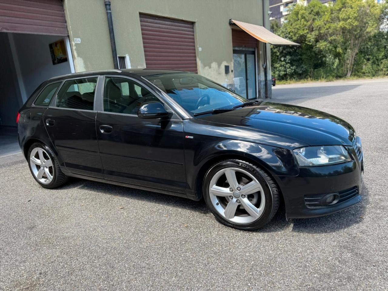 Audi A3 SPB 1.6 TDI 105 CV CR Ambition