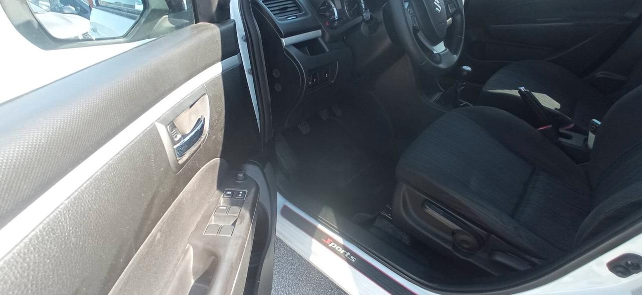 Suzuki Swift 1.3 DDiS 135 mila km!