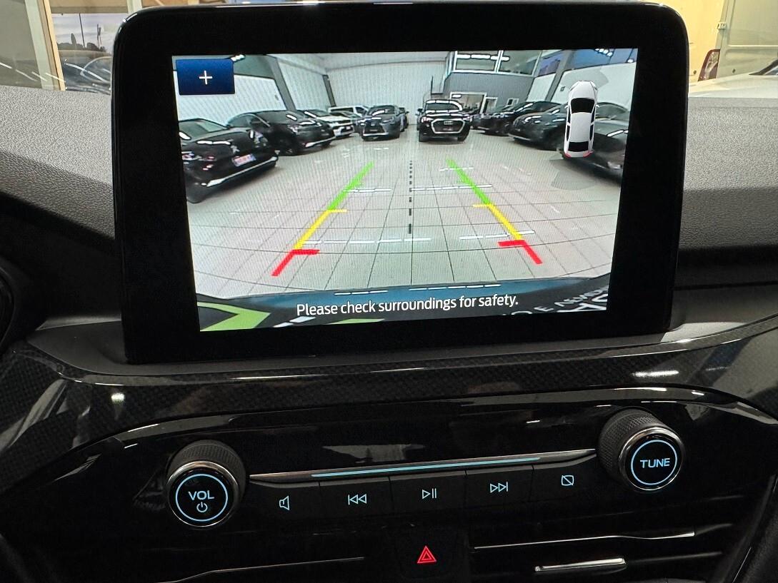 KUGA HYBRID ST LINE PHEV KM0!!!!!!!