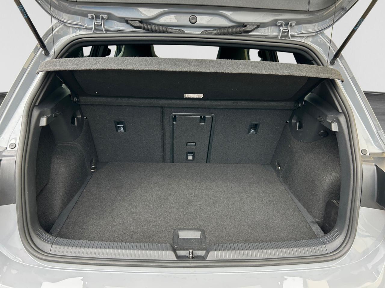 Volkswagen Golf 2.0 TDI 150 CV DSG SCR R-Line