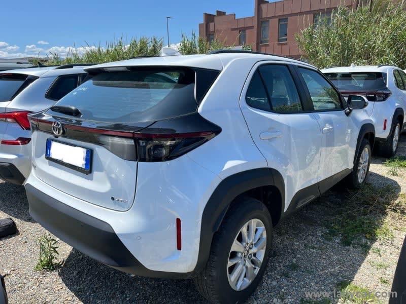 TOYOTA Yaris Cross 1.5 Hybrid 5p. E-CVT Active