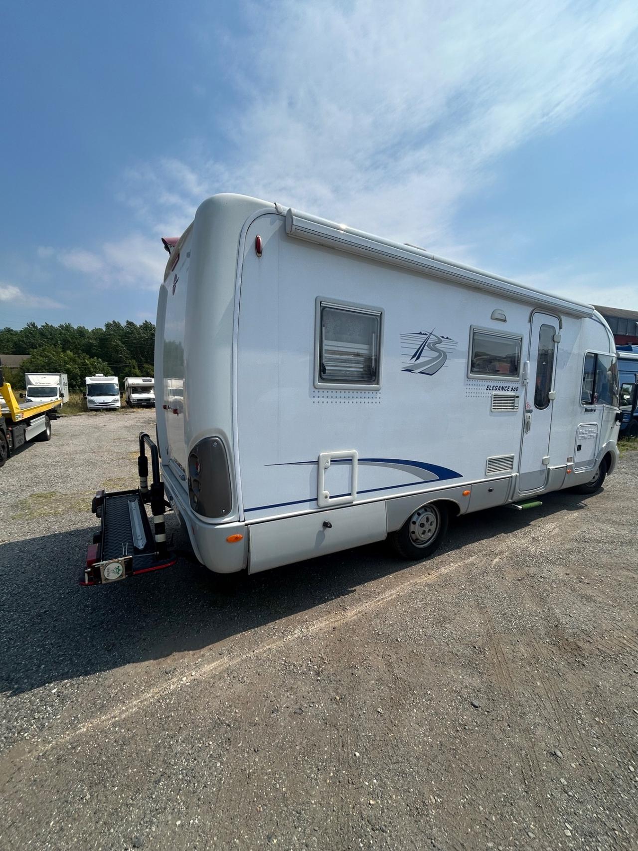 419 BURSTNER motorhome del 2005 in saldo